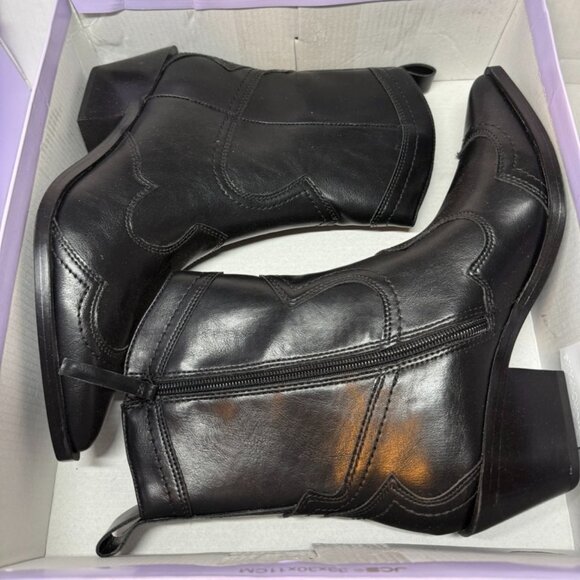 Madden Girl - Women's Swifty Western Ankle Boots **New/Unused** - Picture 10 of 10